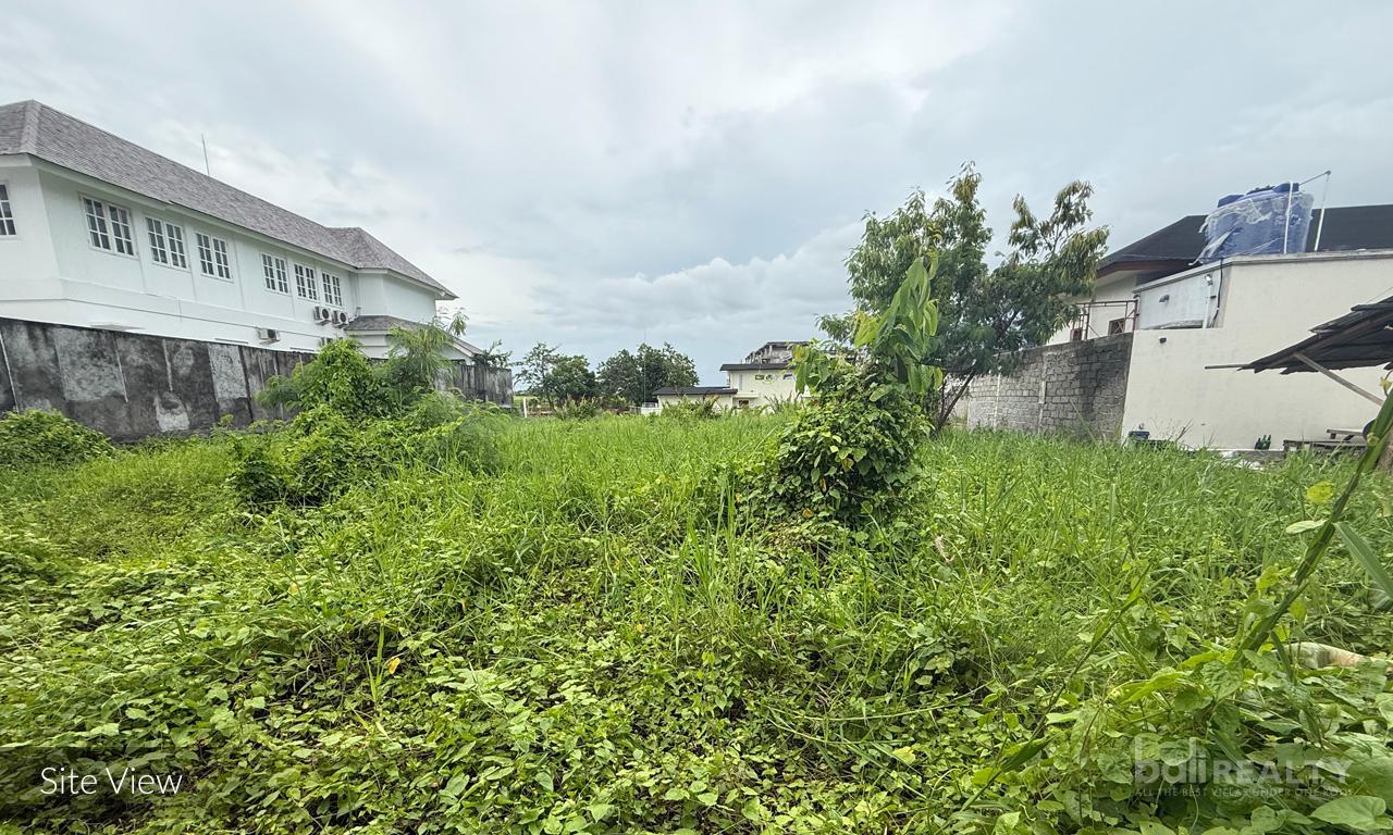Great Value: Affordable 350 Sqm Land in Cemagi, Walk to the Beach — photo 1