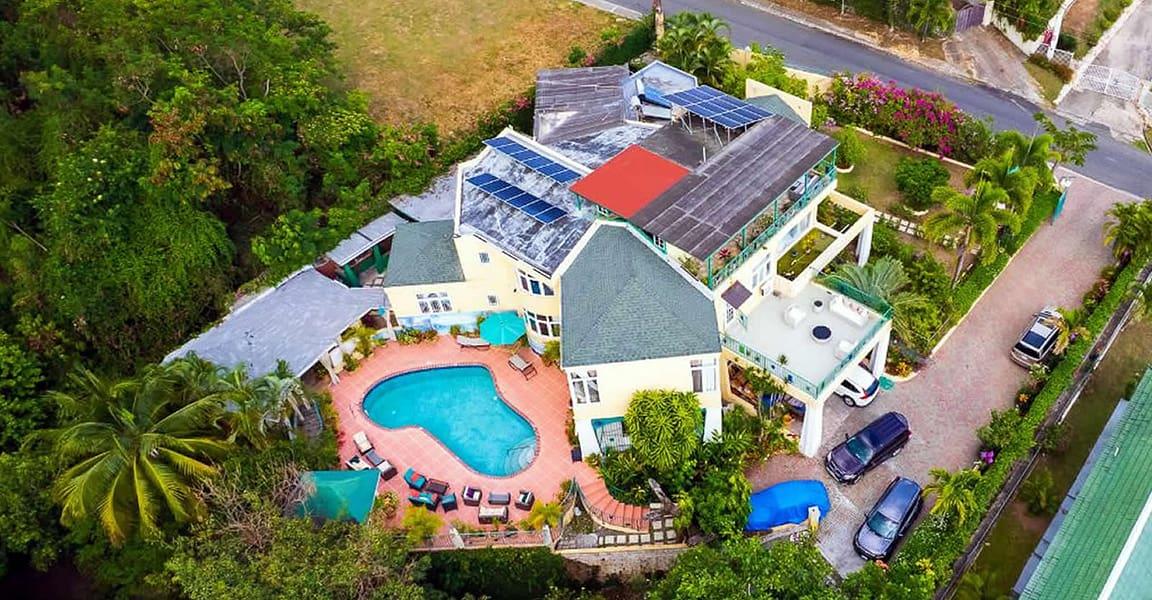 7 Bedroom House for Sale, Farringdon Heights, Kingston, Jamaica — photo 1
