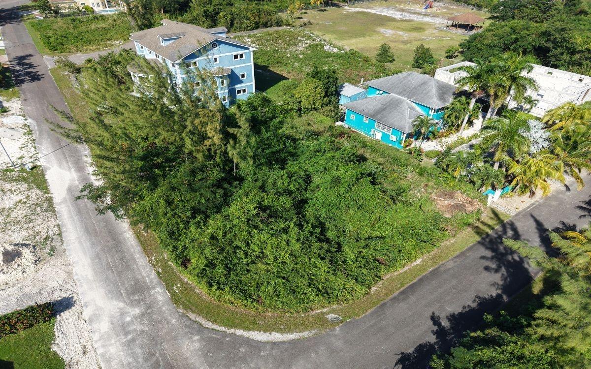 42 JACARANDA, NASSAU, BAH — photo 3
