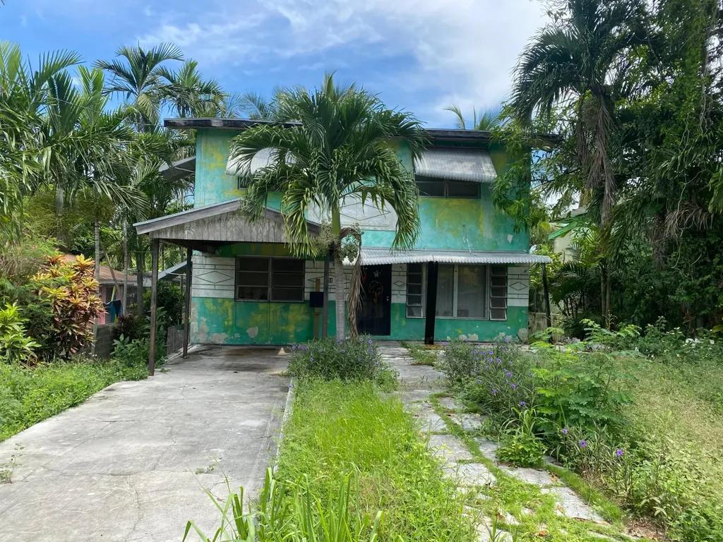 4-bedroom house in Polhemus Gardens, Bahamas — photo 1
