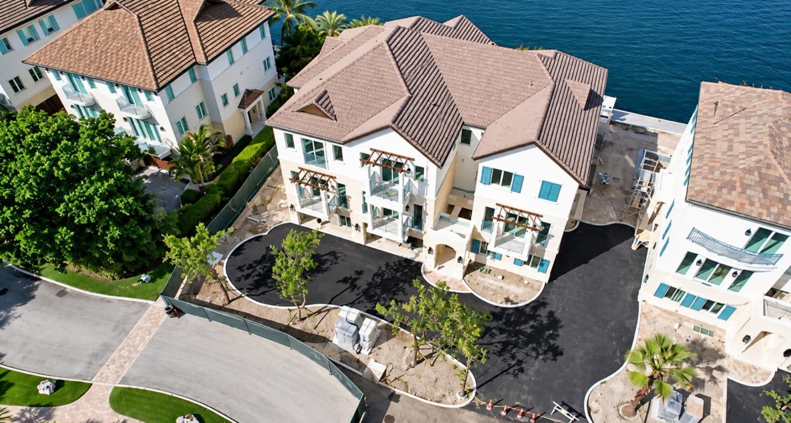 4-bedroom apartment in W Bay Bch North, Cayman Islands — photo 2