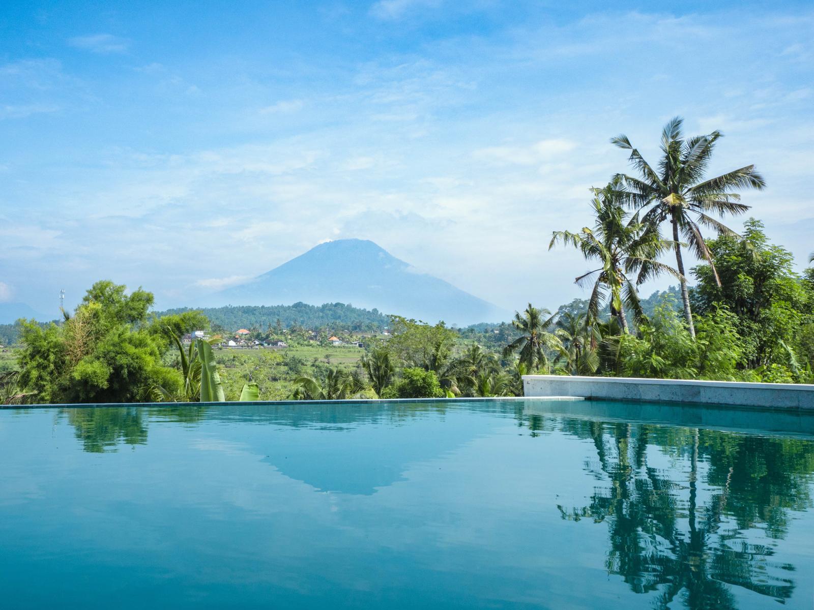 Freehold Tropical Villa in East Bali — photo 1