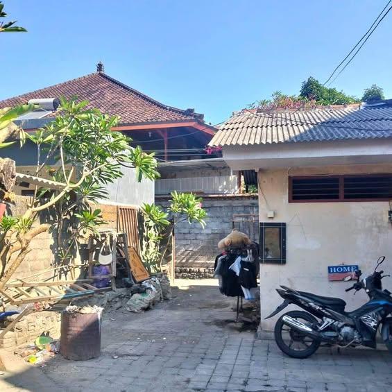 8-bedroom house in Denpasar — photo 1