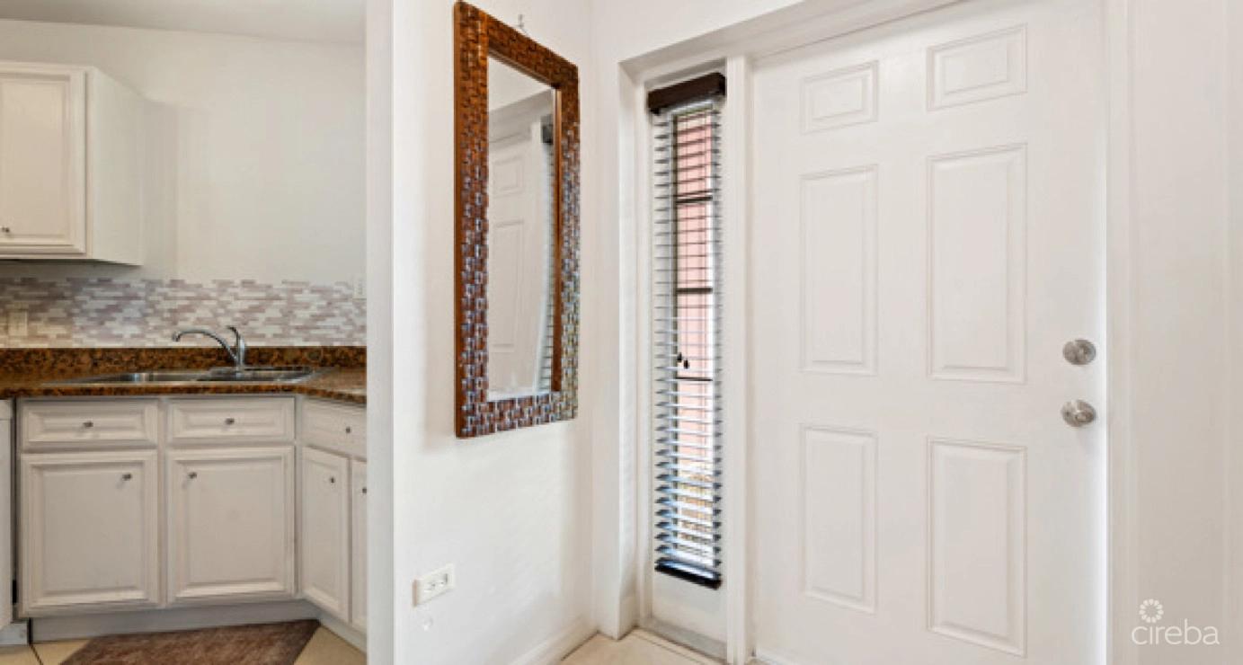 2 Bedroom Property for Sale in Cayman Islands — photo 5