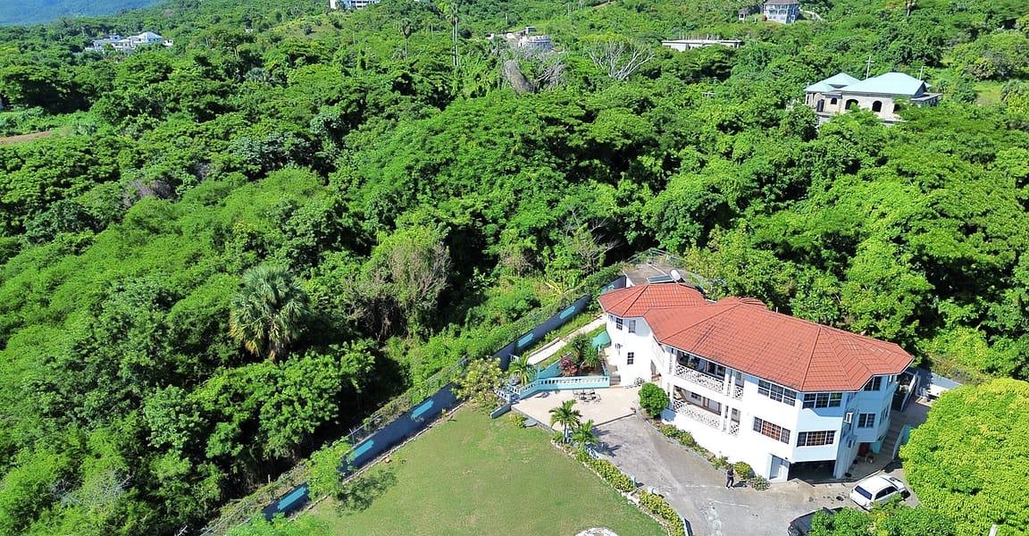 4 Bedroom House for Sale, Whitehouse, Westmoreland, Jamaica — photo 3