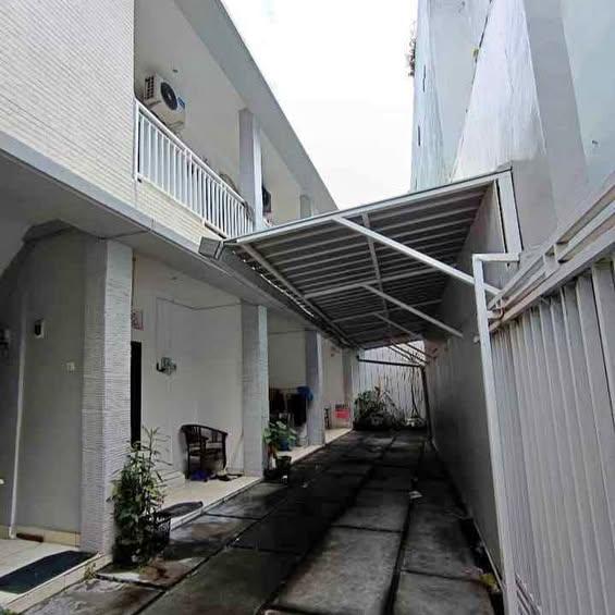 6 bedroom house in Denpasar — photo 1