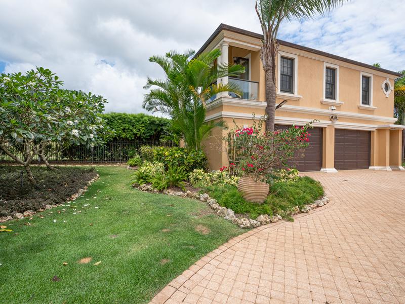Moorehaven - Luxury Villa with Ocean and Golf Views in Apes Hill, Barbados — photo 4