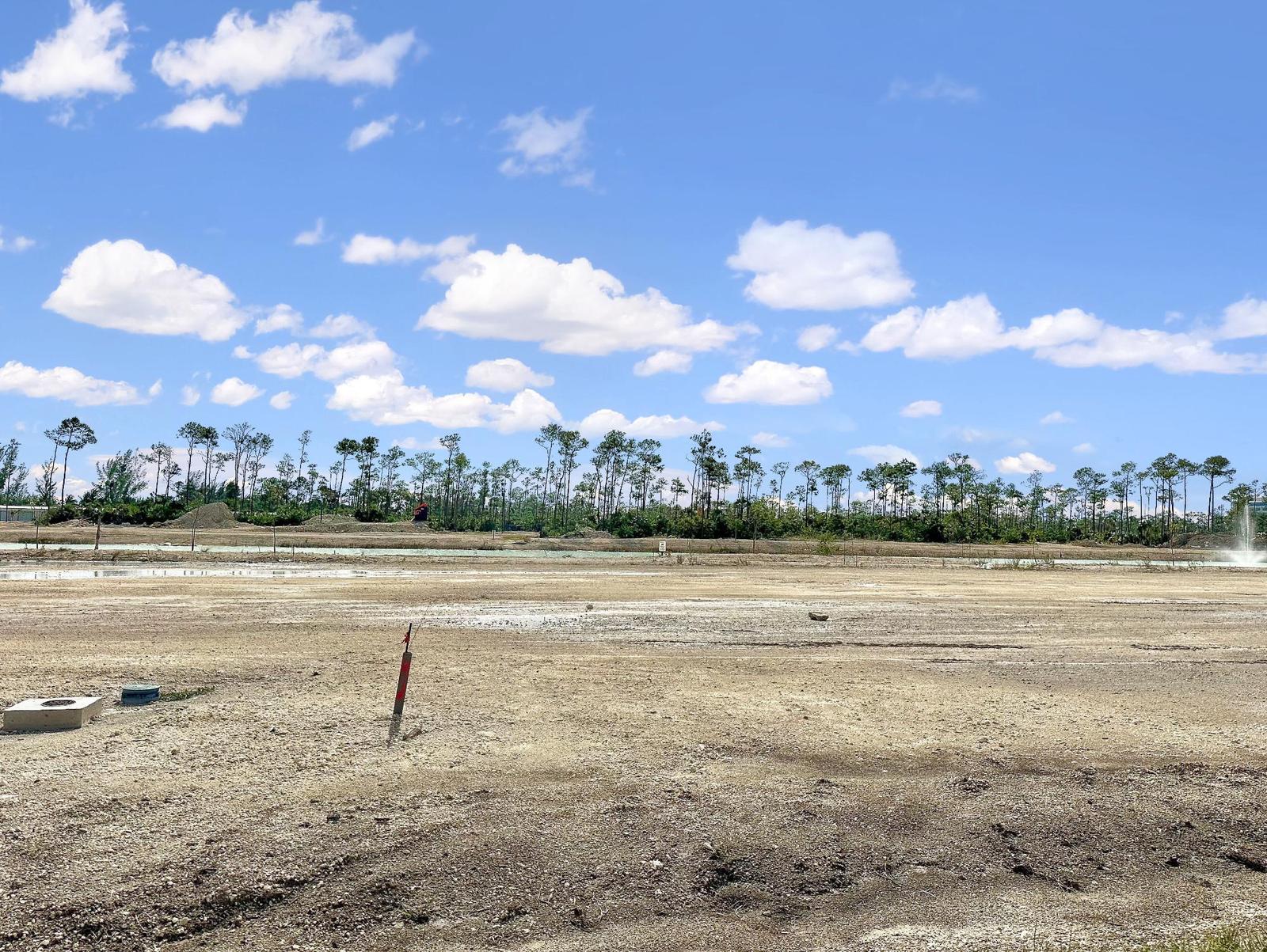 Windsor Lakes Bahamas Lot 140 — photo 3