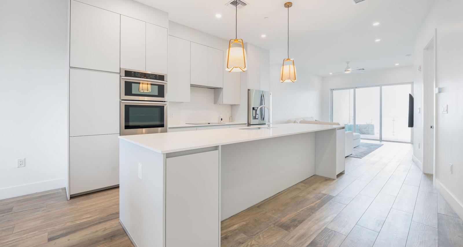 Freehold - EXCEPTIONAL OPPORTUN — photo 2