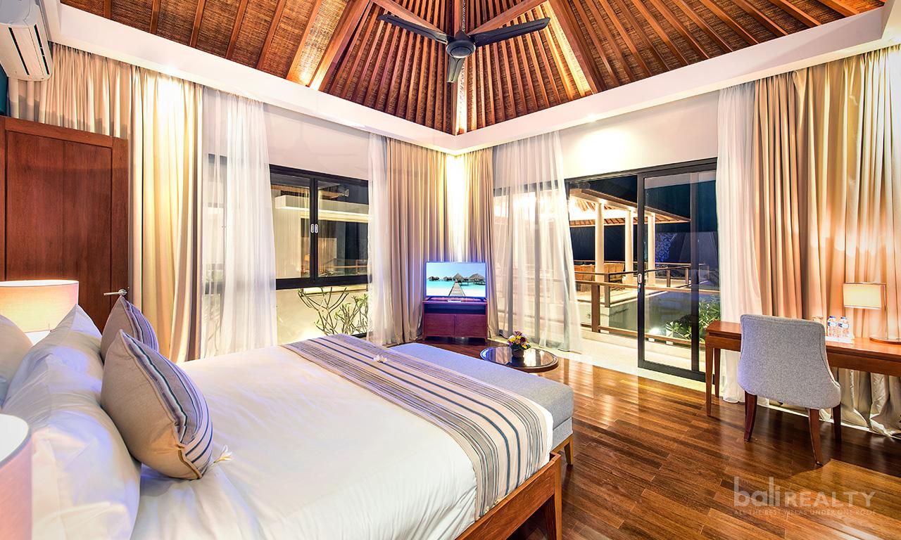 Modern European-Style Four-Bedroom Villa with Infinity Pool in Pandawa Cliff - 1790 — photo 5