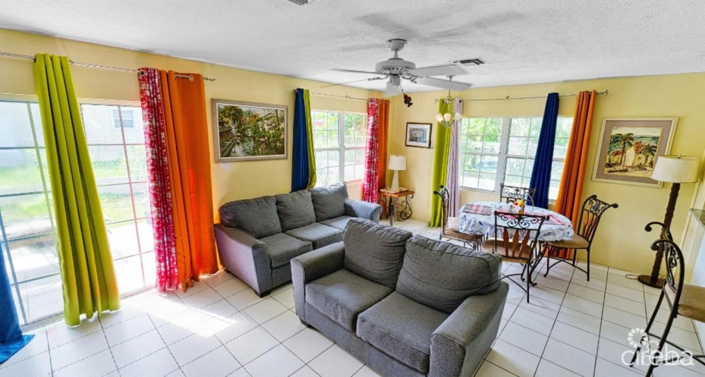 Prospect Drive Duplex in the Cayman Islands — photo 1