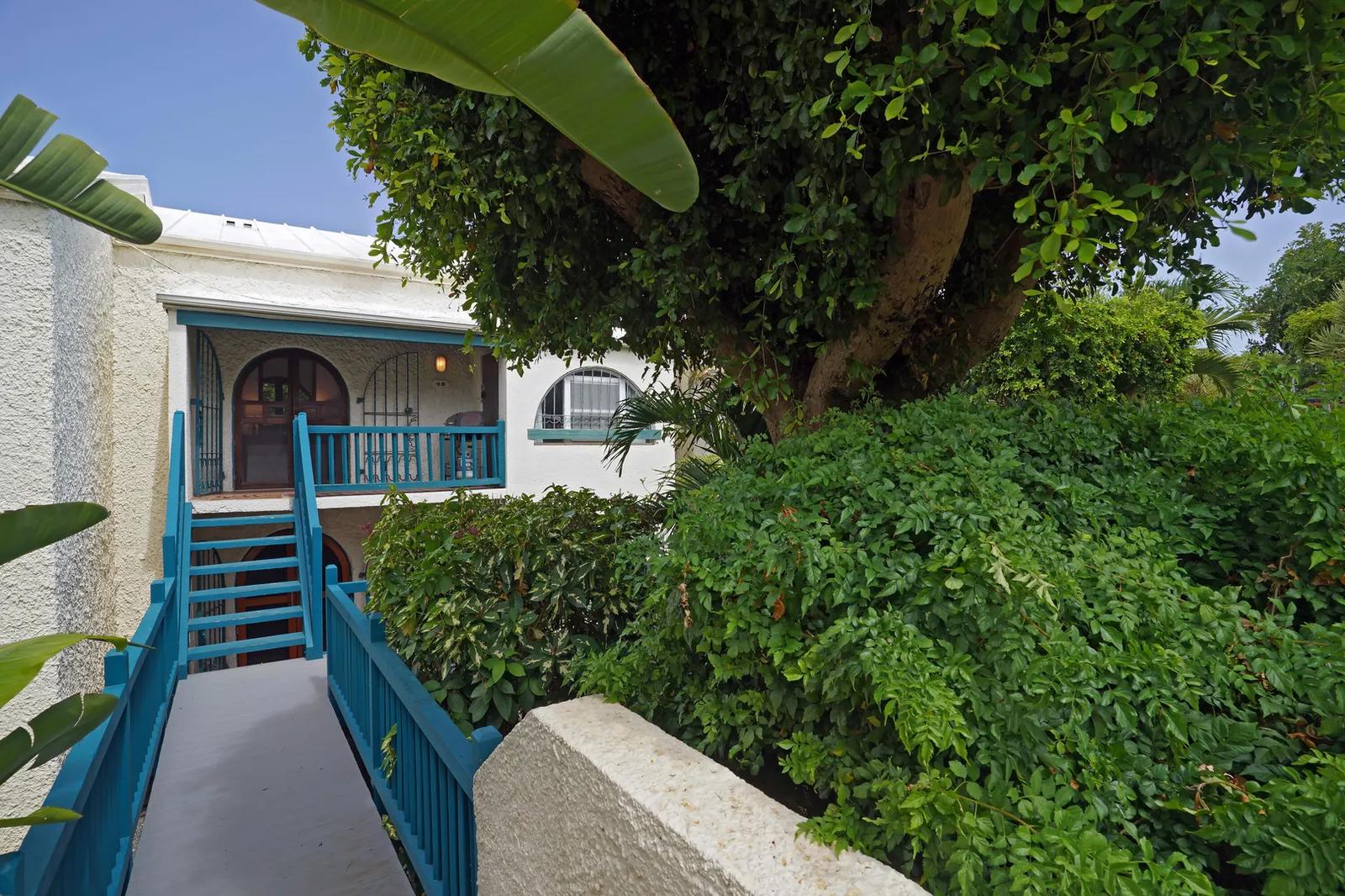 3 Beds 3 Baths Condo at Cowpet Bay West — photo 3
