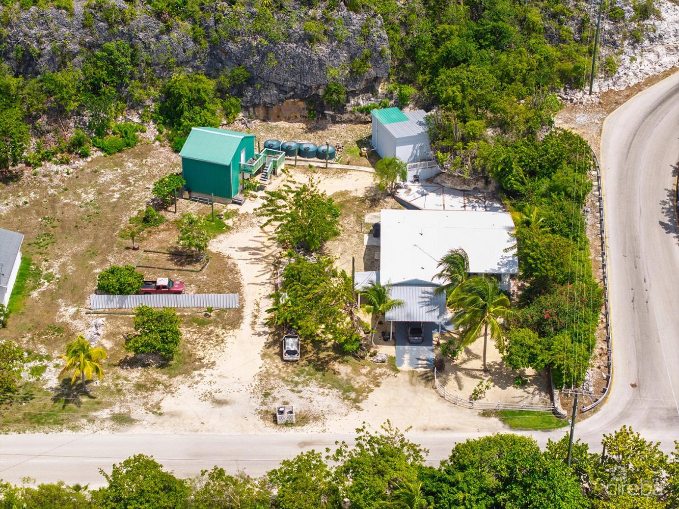 5 Bedroom Income-Producing Multi-Unit Property for Sale in Cayman Brac — photo 4