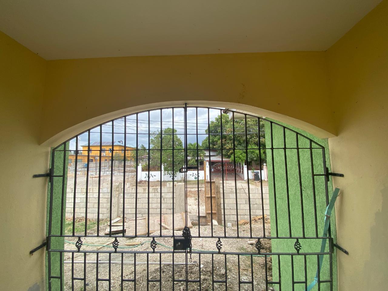LEAMINGTON DRIVE St. Catherine Spanish Town — photo 3