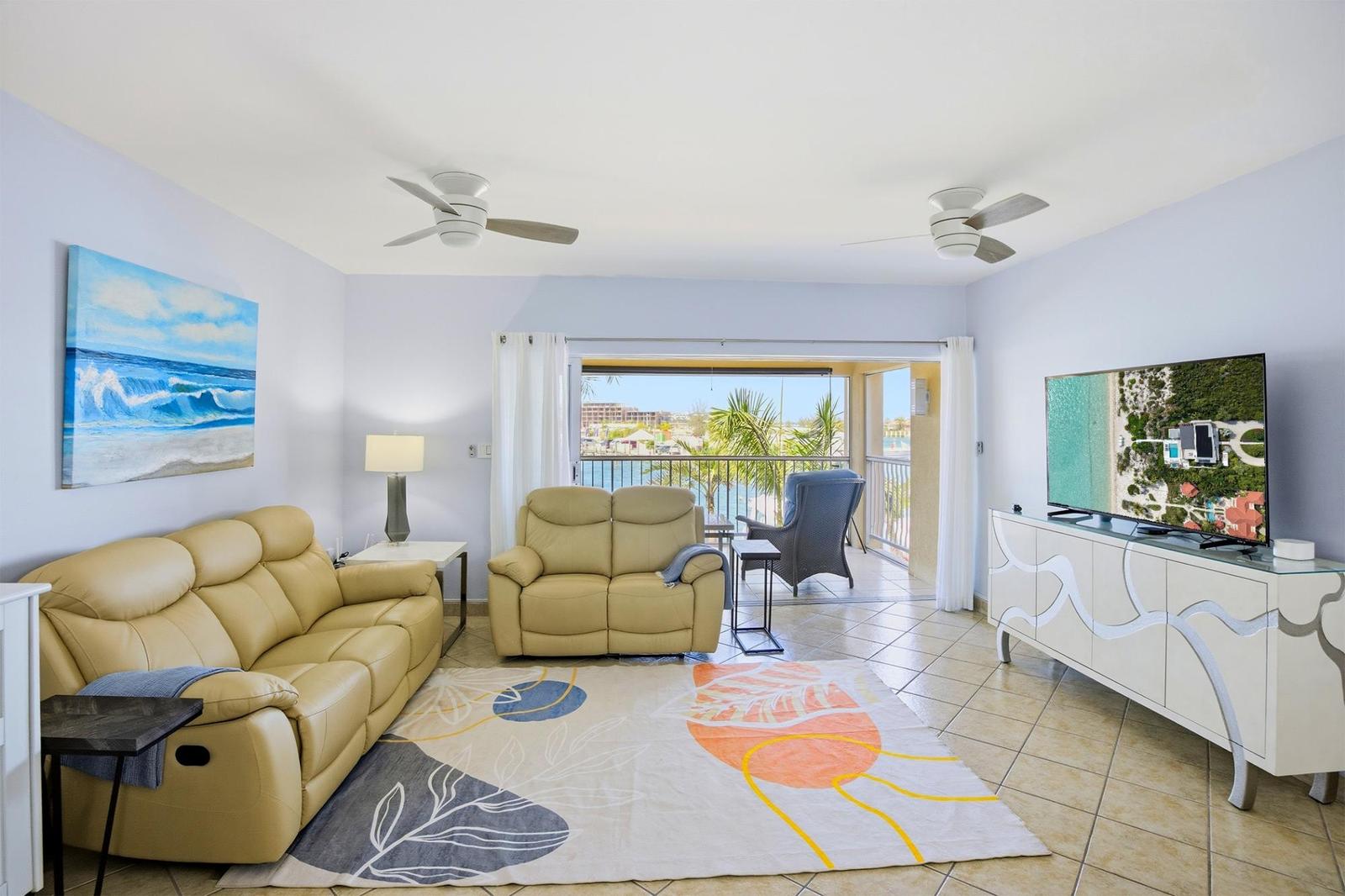 YACHT CLUB Townhome — photo 3