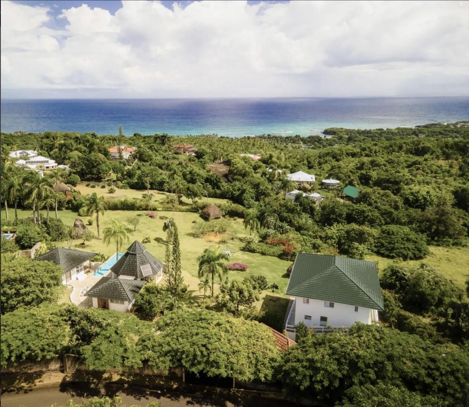 4 Bedroom Ocean-View Property for Sale, Cabrera — photo 1