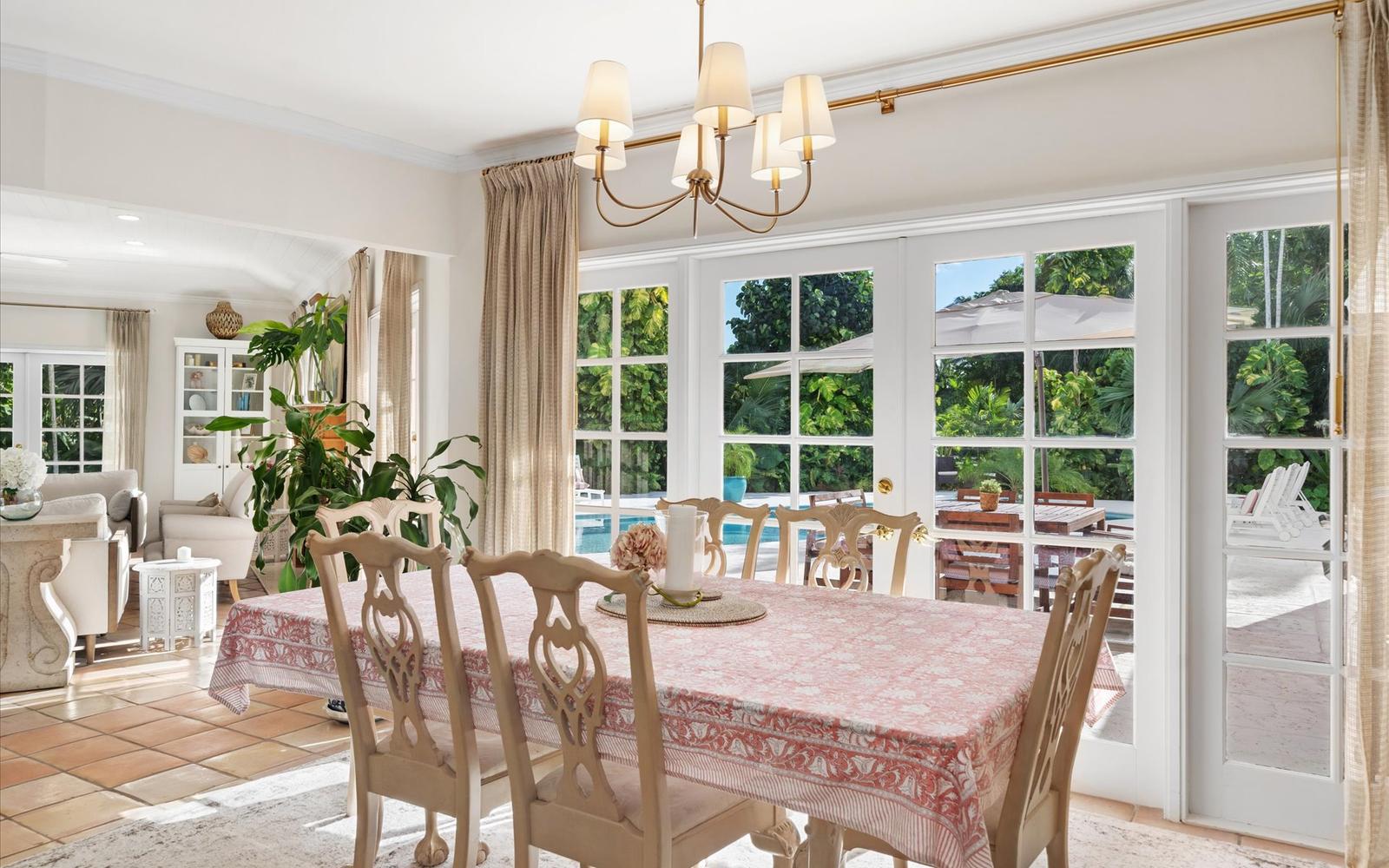 Renovated 6 Bedroom Lyford Cay Golf Course Residence — photo 4