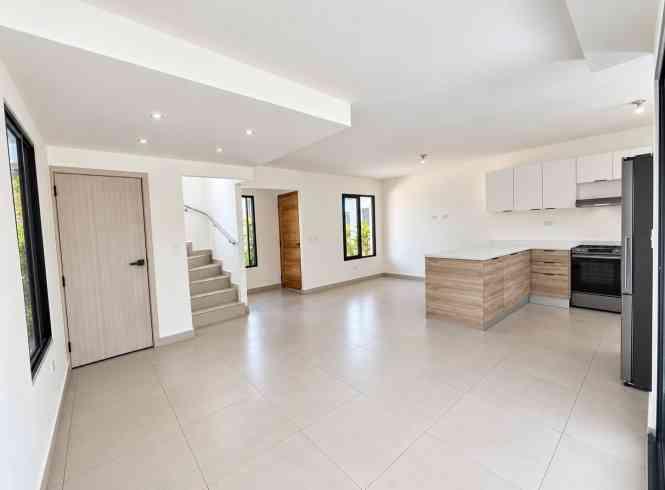 3-bedroom townhouse in El Cortecito, Punta Cana — photo 2