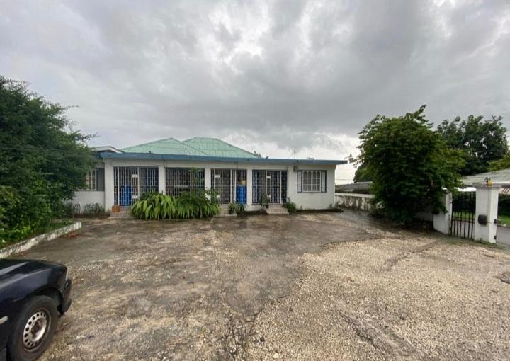 BARBICAN ROAD Kingston & St. Andrew Kingston 8 — photo 4
