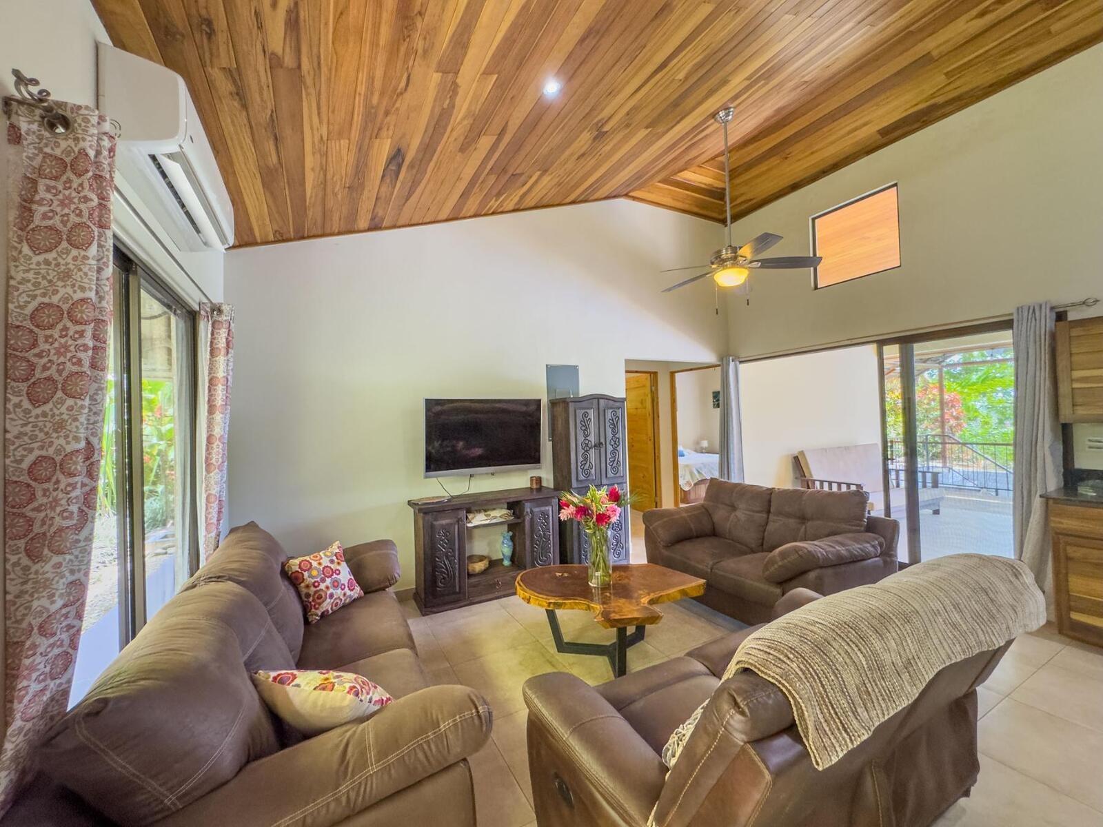 3-bedroom house in Cascada Azul, Costa Rica — photo 3