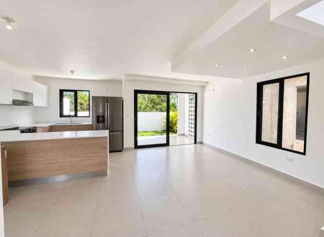 3-bedroom townhouse in El Cortecito, Punta Cana — photo 3