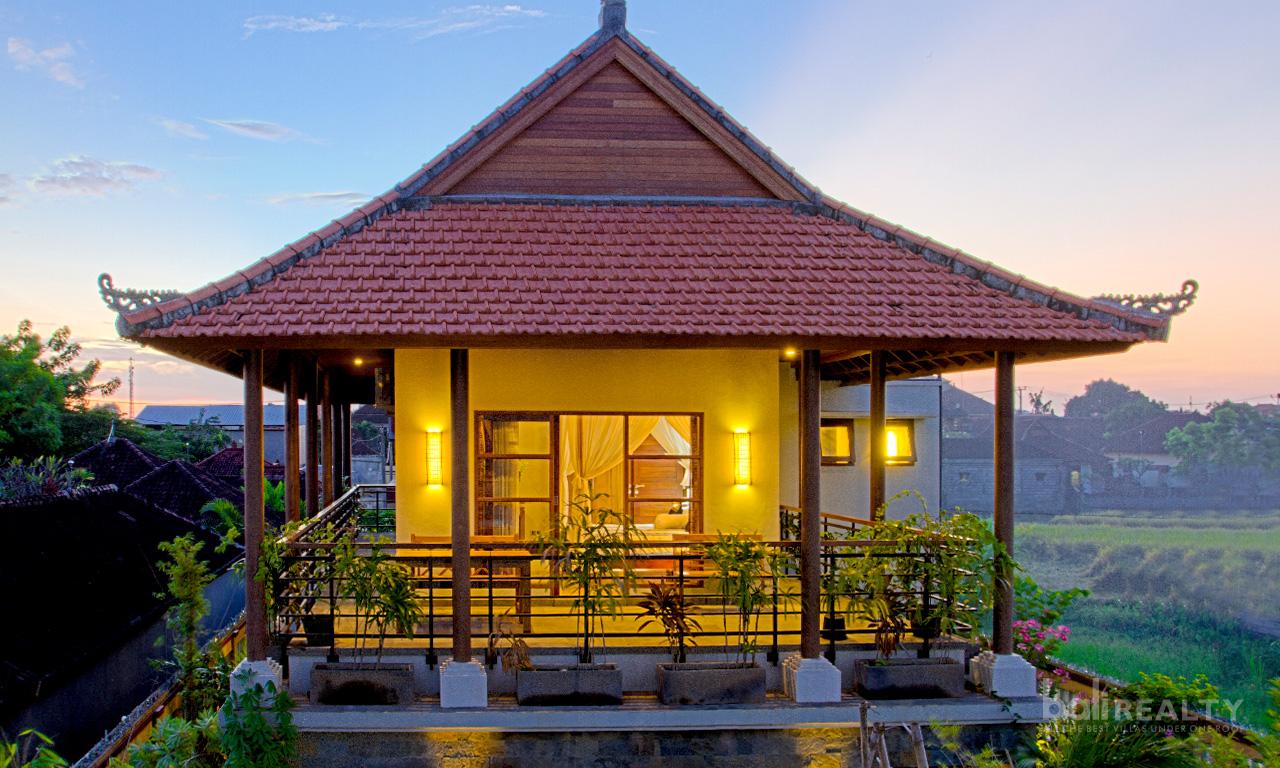 Traditional Balinese Beauty 3 Bedroom Villa Plus 1 Bedroom Studio, in Kerobokan - 2534 — photo 1