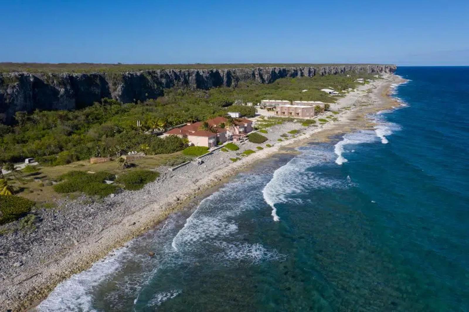Cayman Brac Residential Lot In The Bight — photo 5