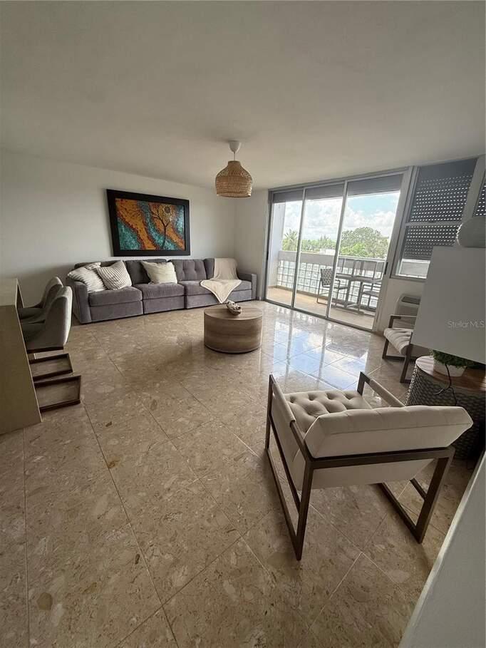 2 Bedroom Condo in Carolina, Puerto Rico — photo 4
