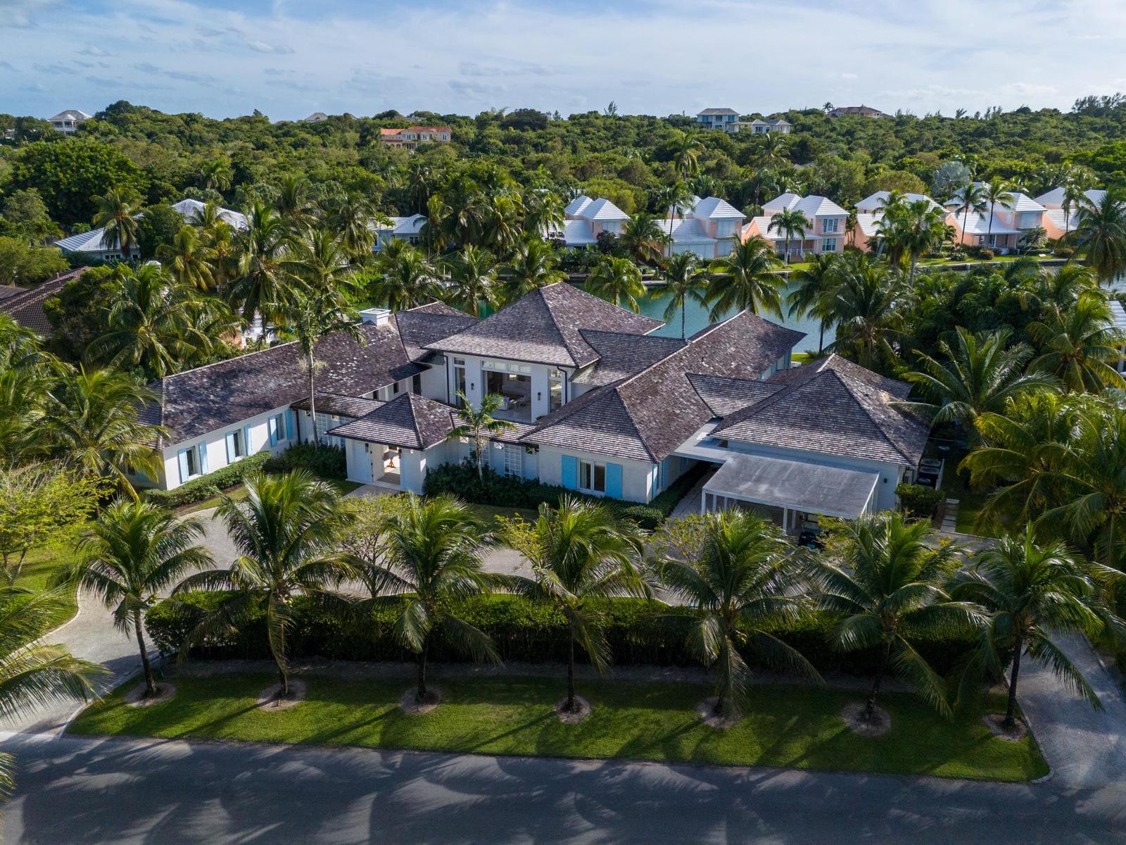 7 Bedroom Residence for Sale in Lyford Cay, Nassau — photo 5