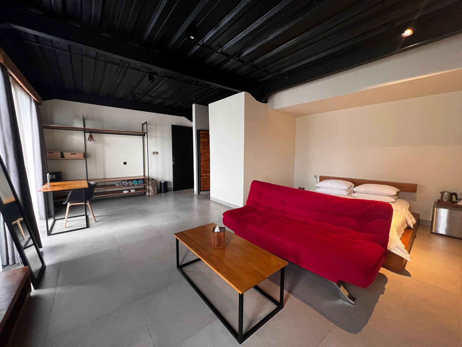 9-bedroom guest house in Canggu, Bali — photo 1