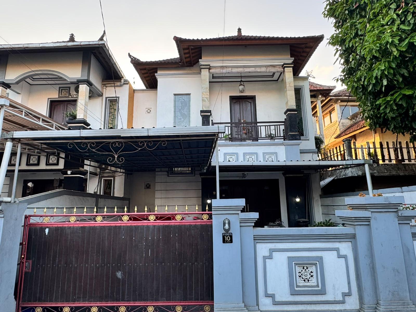 Modern Home with Pool in East Denpasar Kesiman — photo 1