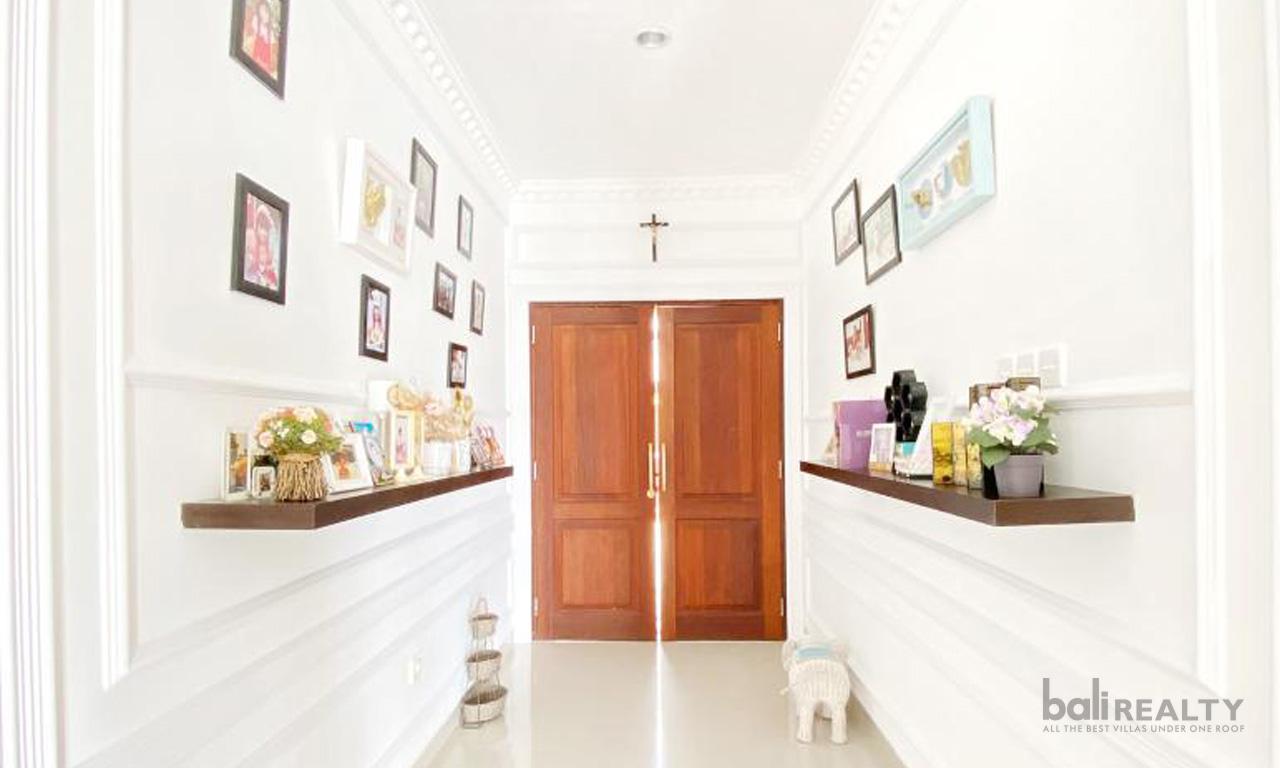 European Style Four Bedroom Villa in Uluwatu's Secure Area - 2338 — photo 4