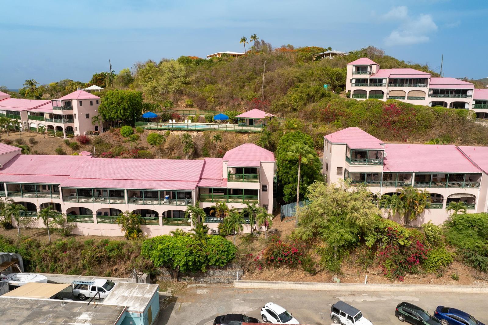 3 bedroom Condominium for sale — photo 2