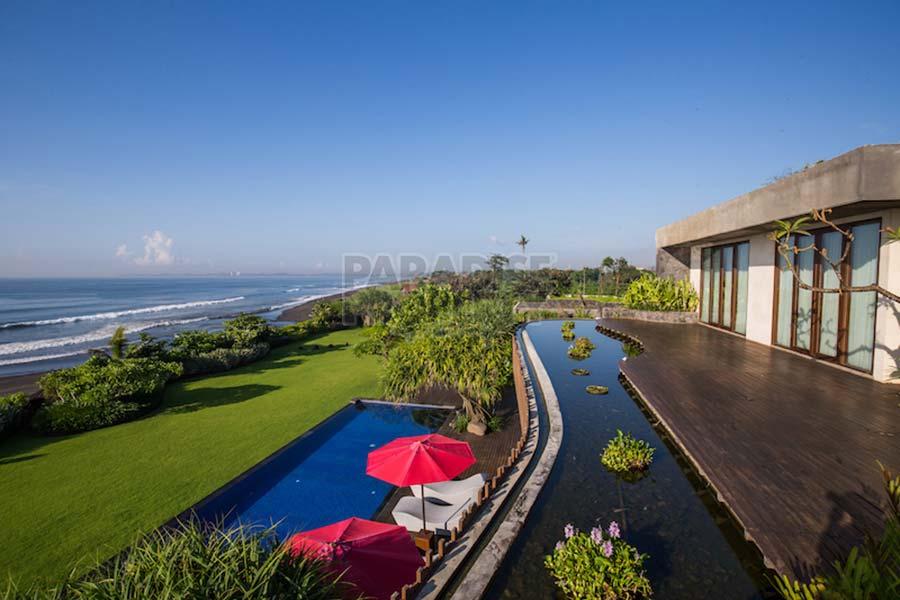 Stylish 6 Bedroom Beachfront Property — photo 2