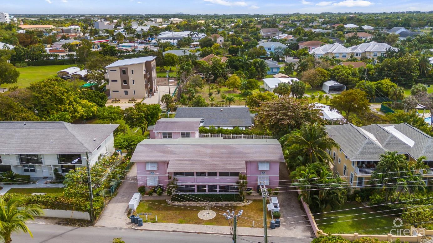 Dolphin Apartments - Multi-Unit Property in George Town, Cayman Islands — photo 4