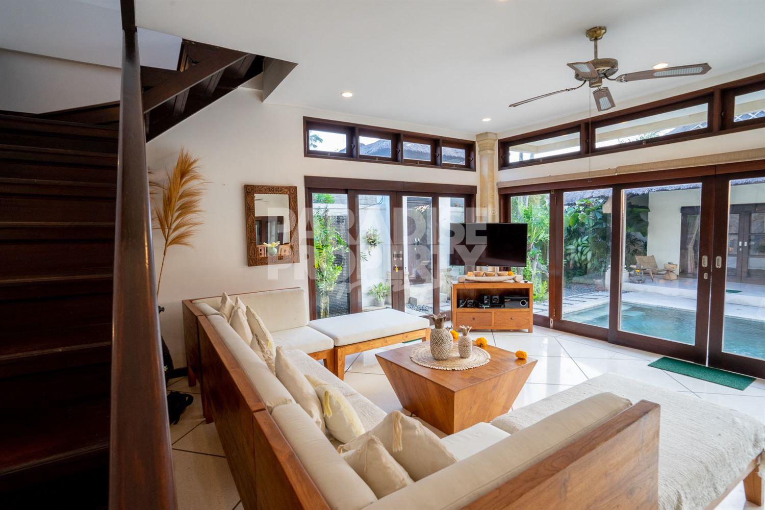 Prime Location Charming 3 Bedroom Villa with a Very Attractive Lease Extension — photo 4