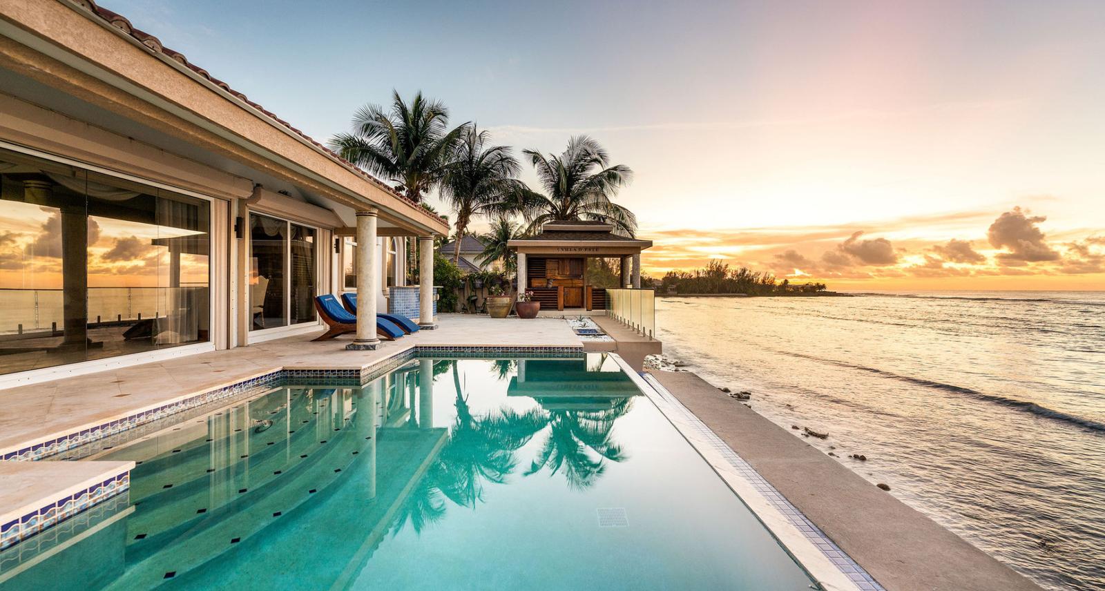 5 Bedroom Waterfront Estate in Prospect, Cayman Islands — photo 3