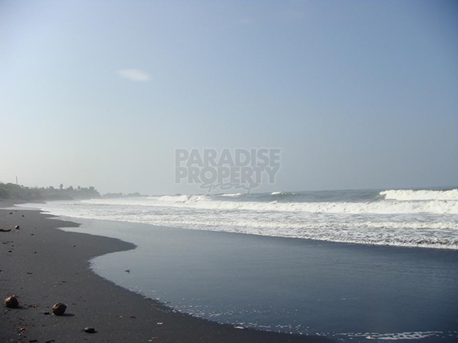 Beautiful 36 Are Land Parcel in Nyanyi Beach, Tabanan — photo 1