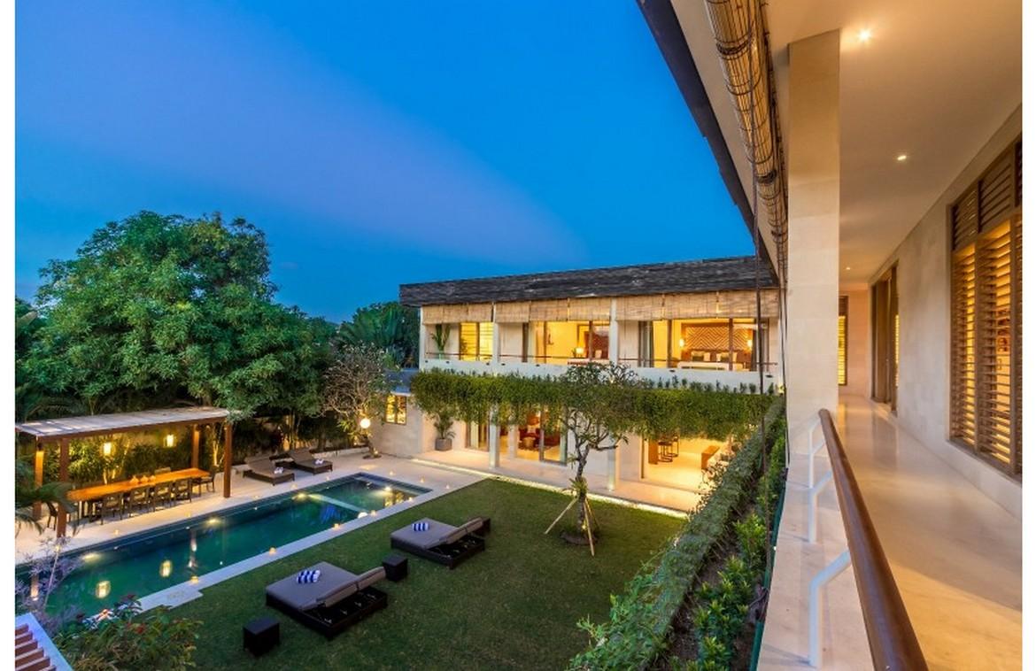 Tropical 5-bedroom freehold villa near Jimbaran beach — photo 3