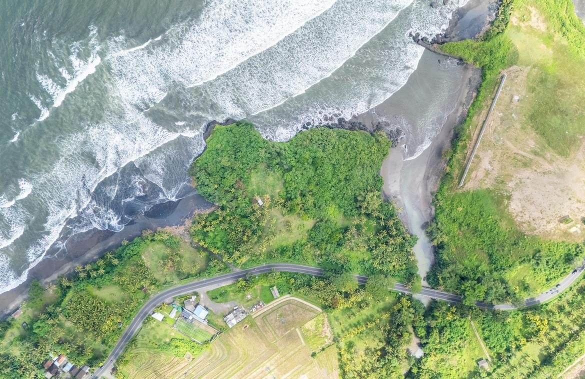 Prime 27850sqm Freehold Oceanfront Land in Soka Beach — photo 5