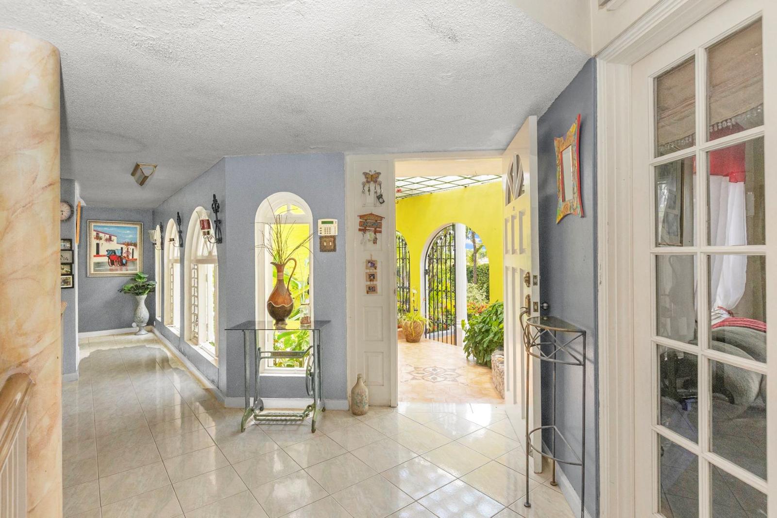 7 Bedroom Luxury Home for Sale, 4 Garden Close, Kingston, Jamaica — photo 2