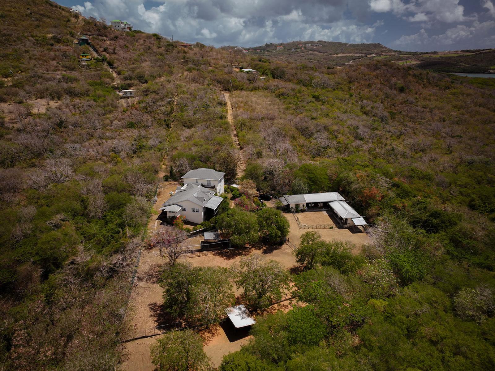 4 Bedroom Property with Guest Cottage and Stables for Sale, Cap Estate, St Lucia — photo 1