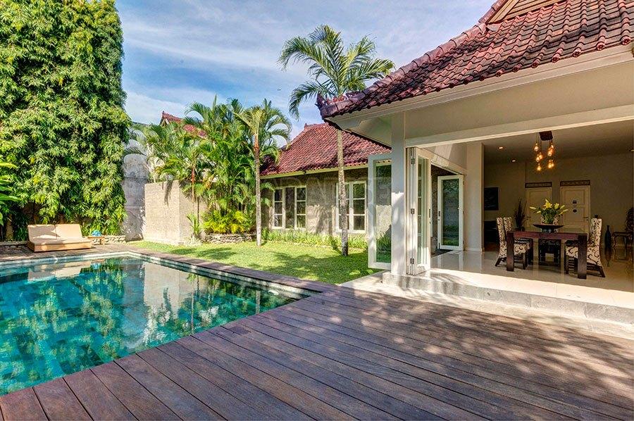 Beautiful Four Bedrooms Freehold Property for Sale in Kerobokan — photo 1