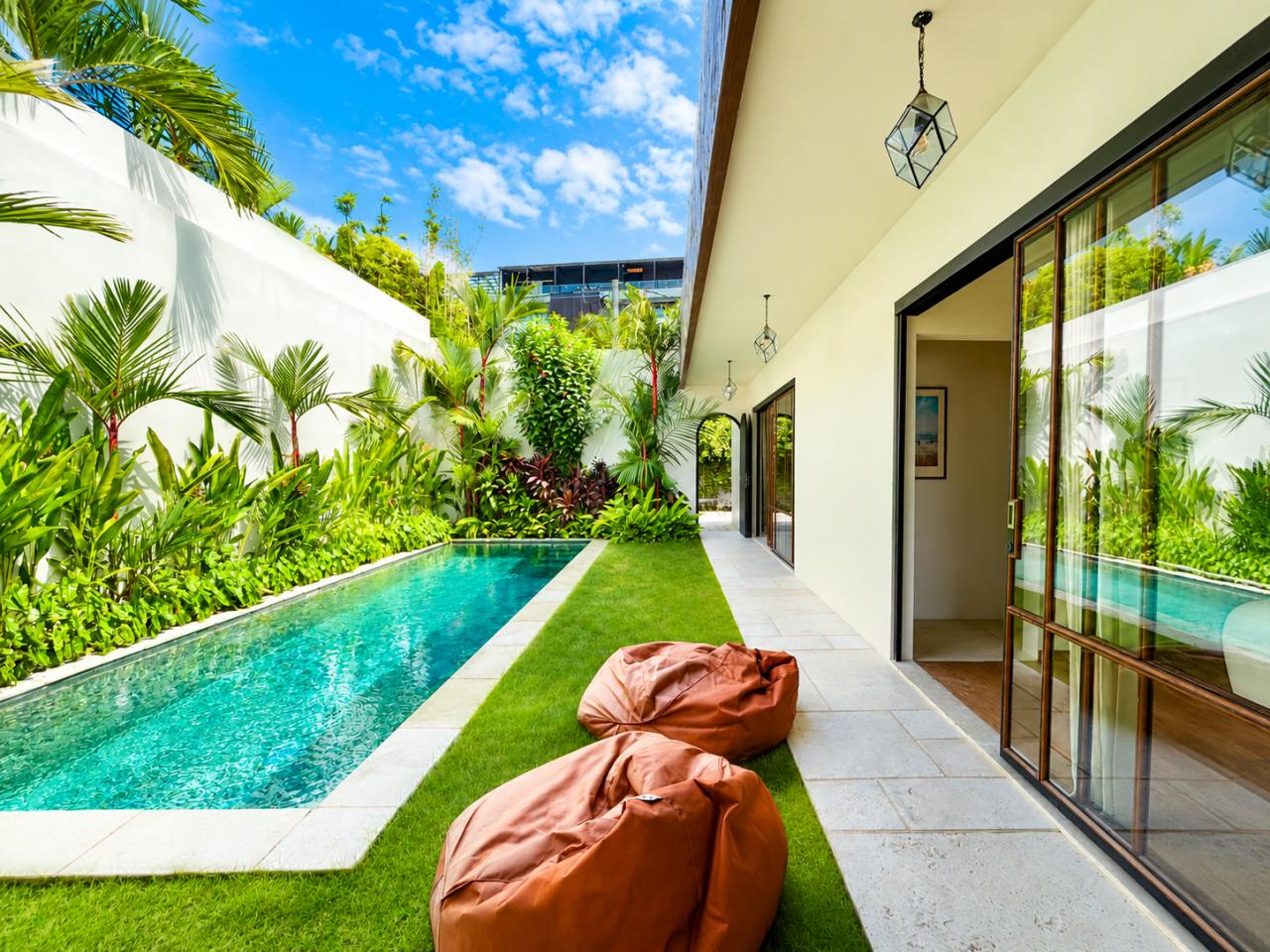 Cozy villa in Kerobokan, Bali — photo 1