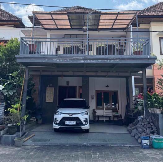 4-bedroom house in Denpasar — photo 1