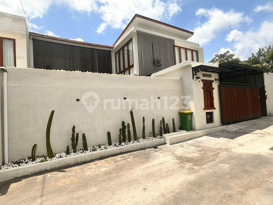 4-bedroom house in Jimbaran, Bali — photo 1