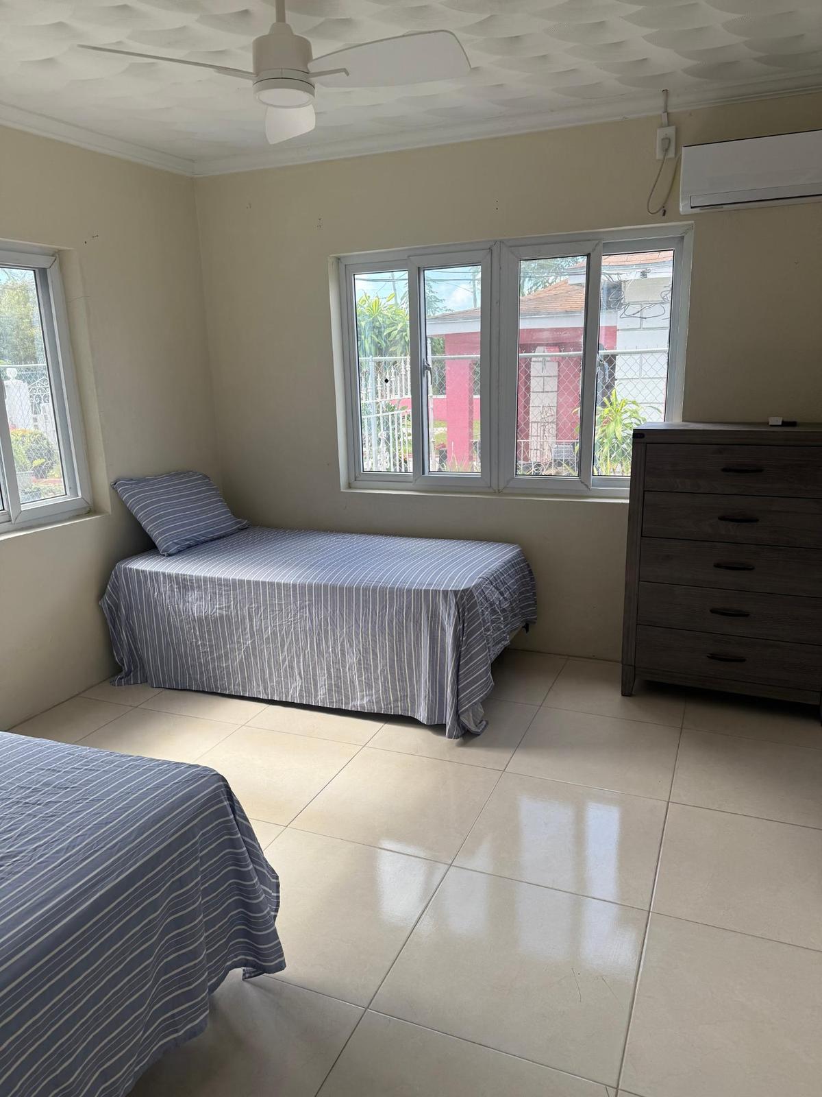 5 bedroom Residence for sale on SEARS ROAD in Nassau, The Bahamas — photo 1
