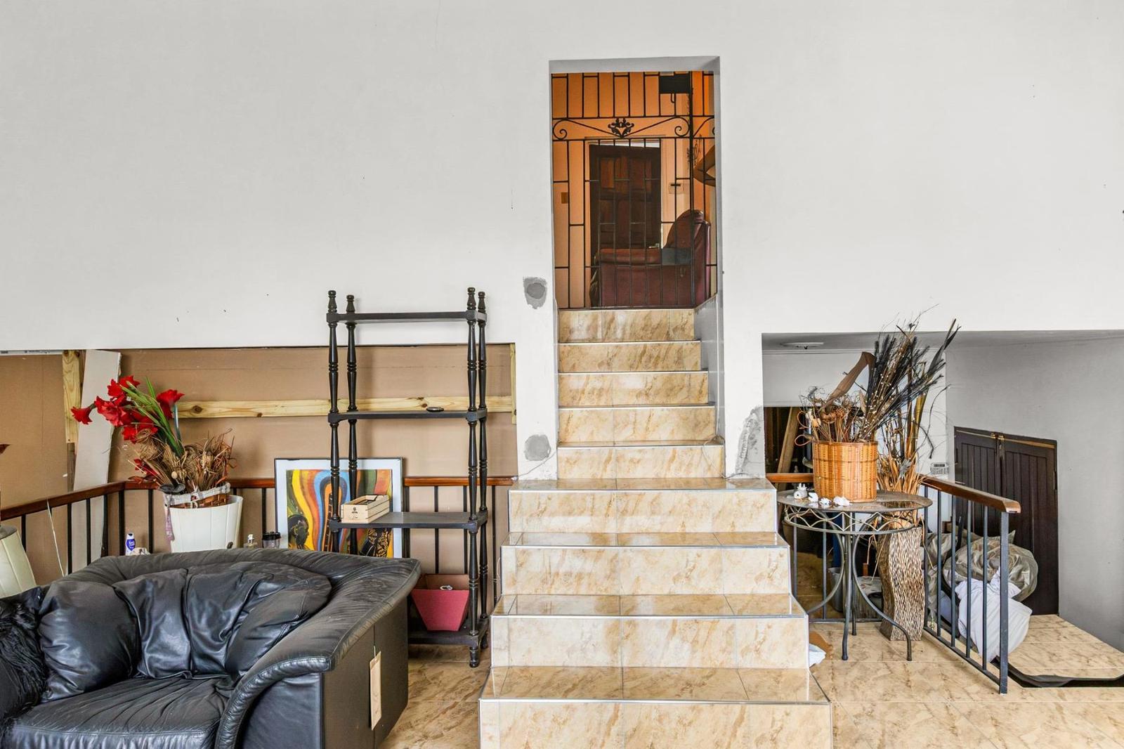 6-bedroom home in Stony Hill, Jamaica — photo 4