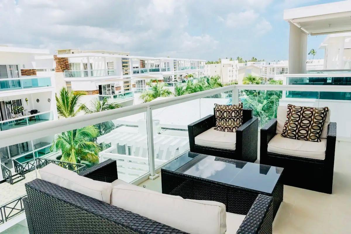 Spacious Upper Level Condo in Los Corales Punta Cana — photo 1