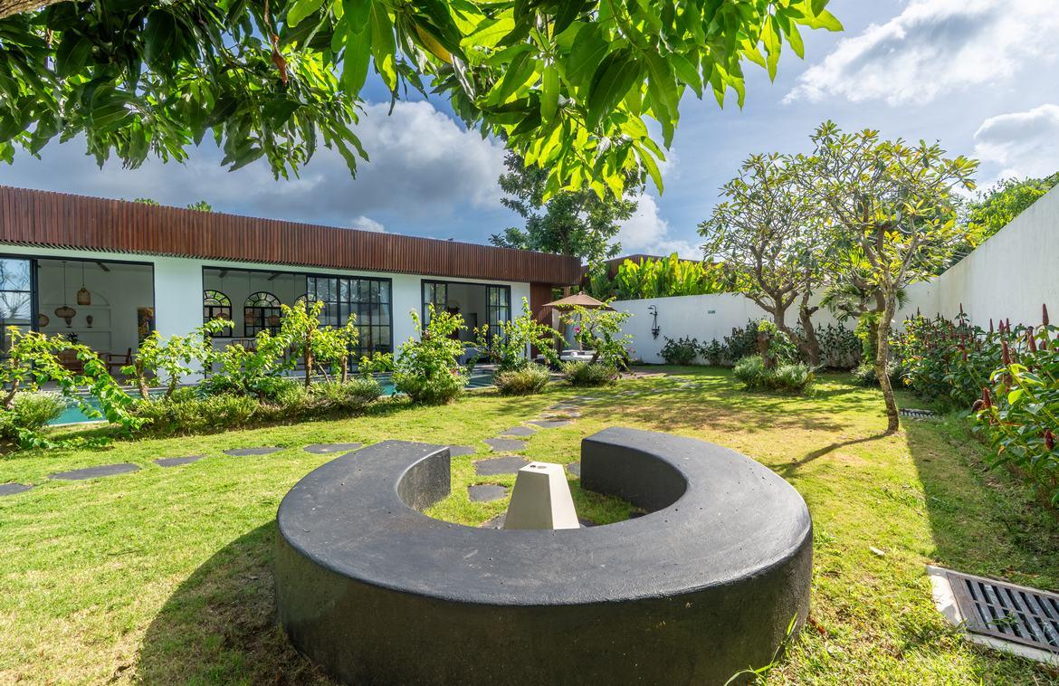 Expansive 2-bedroom villa in Jimbaran for lease — photo 4